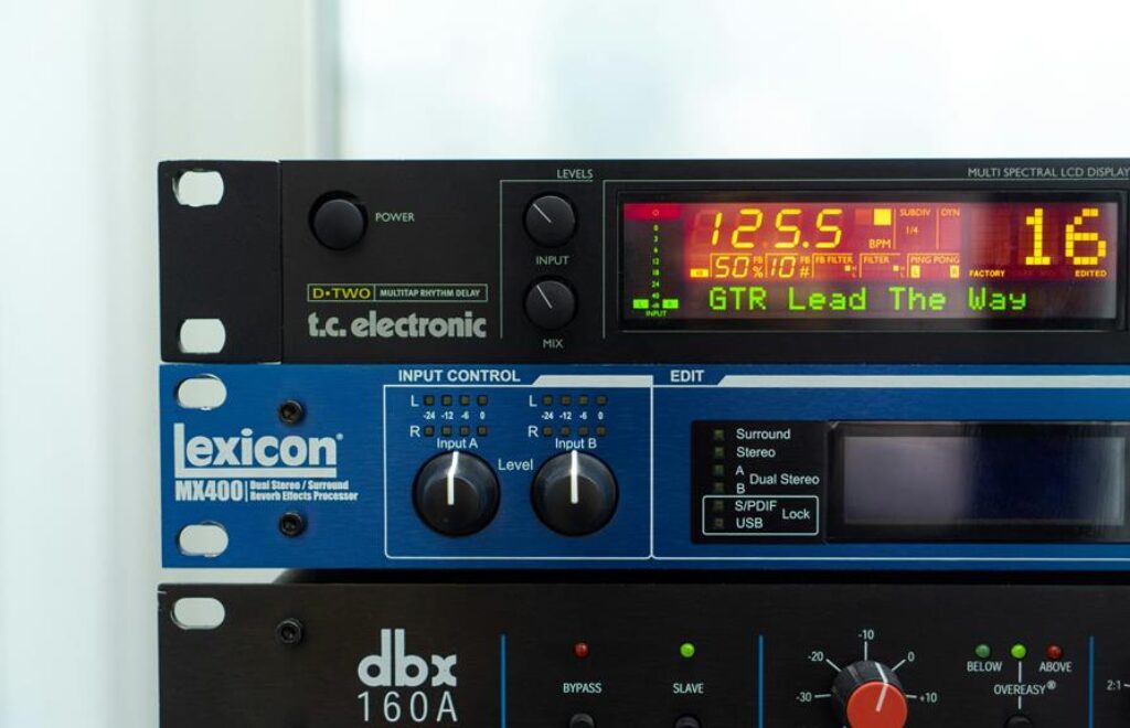 What’s the Difference Between Stereo and 7.1 Surround Sound? What’s the Difference Between Stereo and 7.1 Surround Sound?